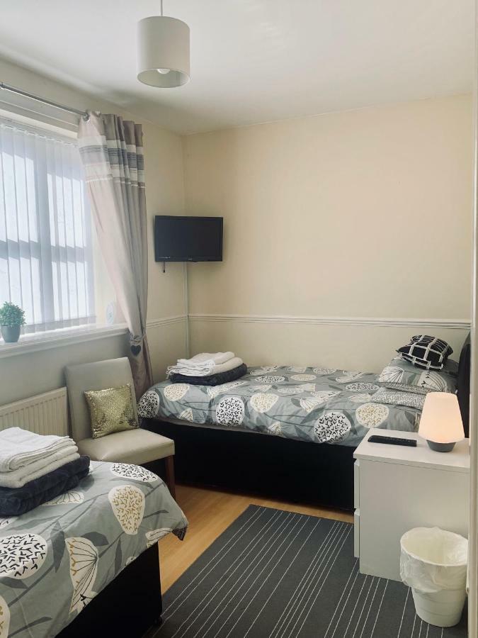 Be My Guest Liverpool - Ground Floor Apartment With Parking 외부 사진
